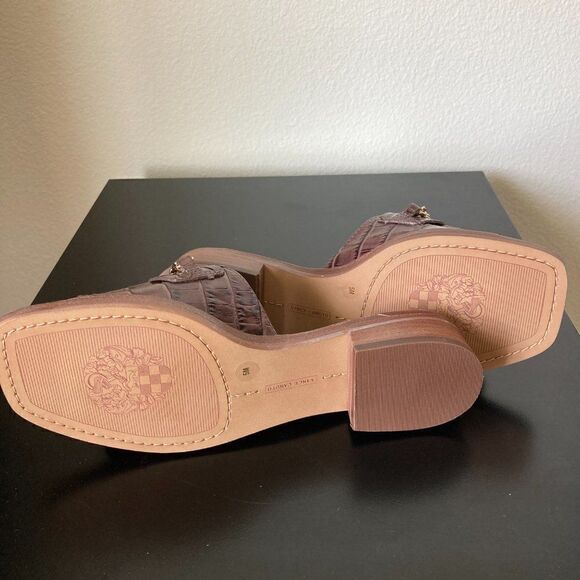 Vince Camuto Women's Jenivey Chain-Link Kitten-Heel Sandals Brown NWOT size 5 - Picture 12 of 13